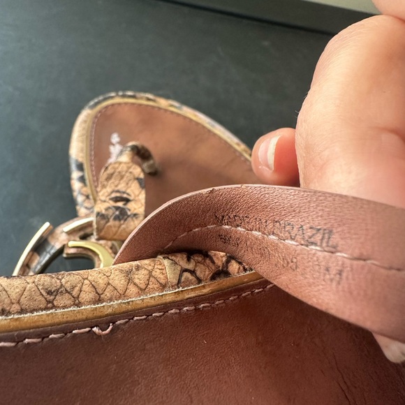 Tory Burch Miller Blush Pink Gold Metal Snake Leather Thong Sandal Logo 8M - Picture 4 of 5